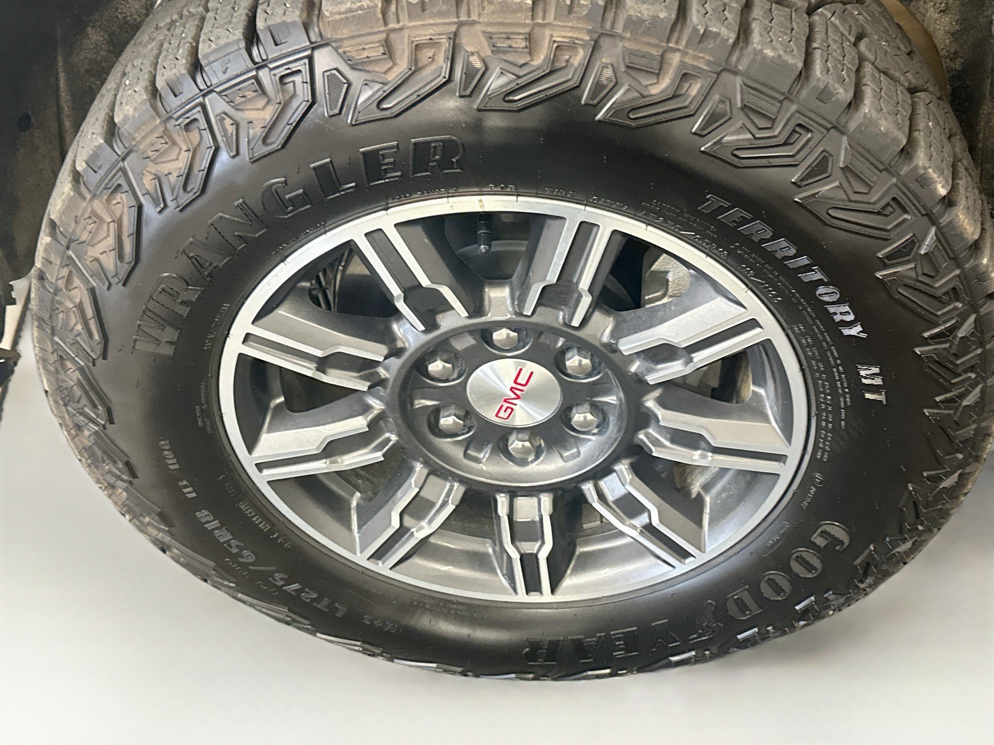 Used 2026 GMC Sierra 1500 AT4 AWD/4WD image 35