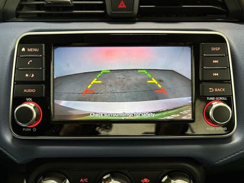 Used 2023 Nissan Versa SV image 18