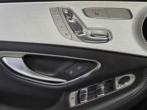 Used 2019 Mercedes-Benz C 300 Sedan image 22