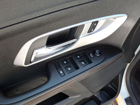 Used 2014 Chevrolet Equinox LT w/ Driver Convenience Package FWD image 12