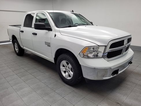 Used 2022 RAM 1500 Classic SLT w/ Electronics Group AWD/4WD image 13