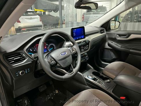 Used 2022 Ford Escape SE w/ Convenience Package image 11