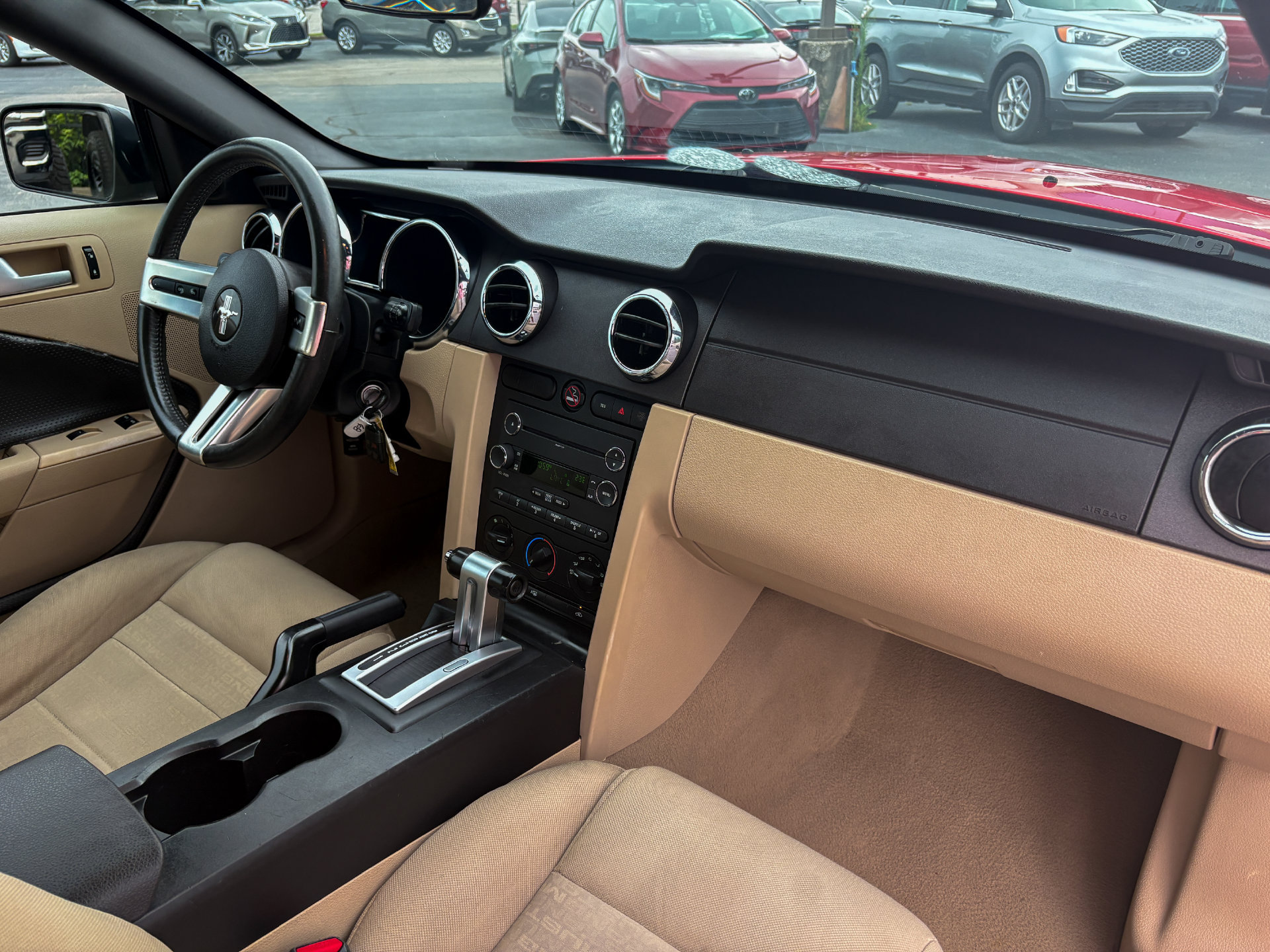 Used 2009 Ford Mustang Convertible RWD image 17