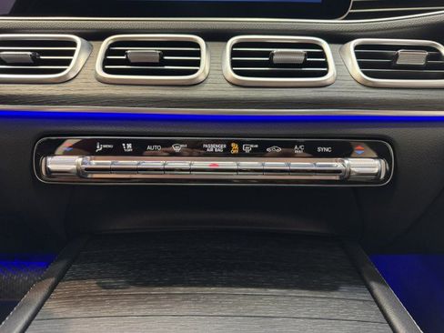 Certified 2025 Mercedes-Benz GLE 350 4MATIC image 66