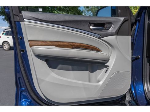 Used 2020 Acura MDX SH-AWD w/ Advance Package image 20