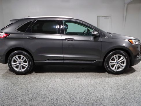 Used 2019 Ford Edge SEL w/ Equipment Group 201A image 6