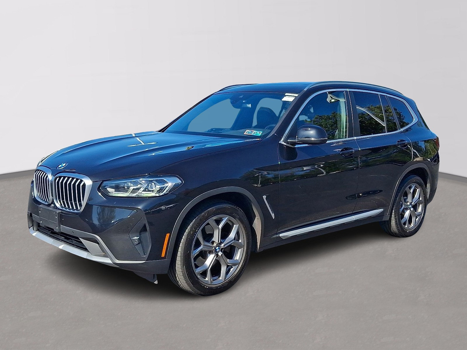 Used 2023 BMW X3 sDrive30i w/ Convenience Package RWD image 1