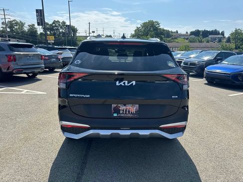 Certified 2023 Kia Sportage EX AWD/4WD image 6