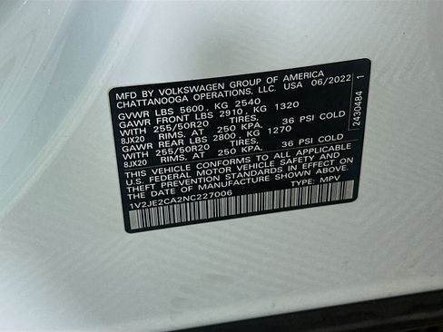 Used 2022 Volkswagen Atlas Cross Sport SE FWD image 12