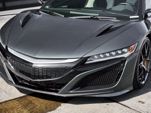 Used 2017 Acura NSX AWD/4WD image 6