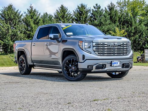 New 2026 GMC Sierra 1500 Denali w/ Denali Reserve Package AWD/4WD image 32