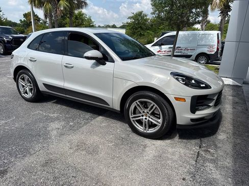 Used 2020 Porsche Macan S AWD/4WD image 2