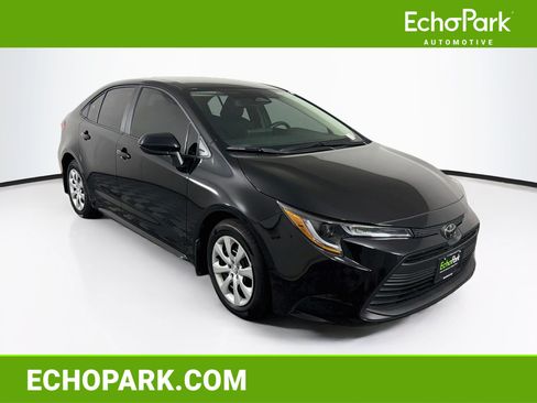 Used 2026 Toyota Corolla LE FWD image 1