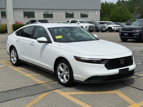Used 2023 Honda Accord LX image 8