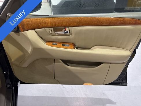 Used 2004 Lexus LS 430 RWD image 35