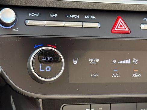 New 2025 Hyundai Sonata SEL image 18