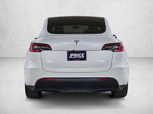Used 2021 Tesla Model Y Long Range AWD/4WD image 7