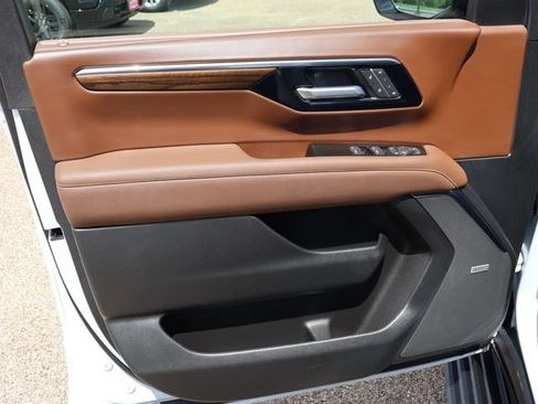New 2026 Chevrolet Tahoe High Country AWD/4WD image 22