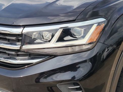 Used 2021 Volkswagen Atlas SE w/ Panoramic Sunroof Package FWD image 9