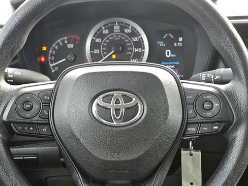 Used 2021 Toyota Corolla LE image 28