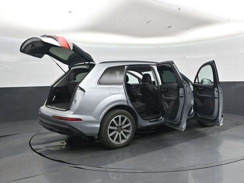 Used 2023 Audi Q7 2.0T Premium Plus w/ Premium Plus Package AWD/4WD image 49