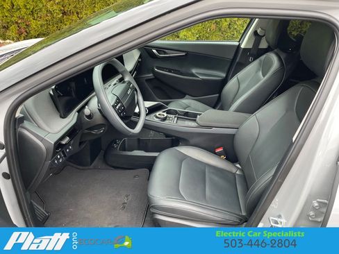 Used 2025 Kia EV6 Wind image 22