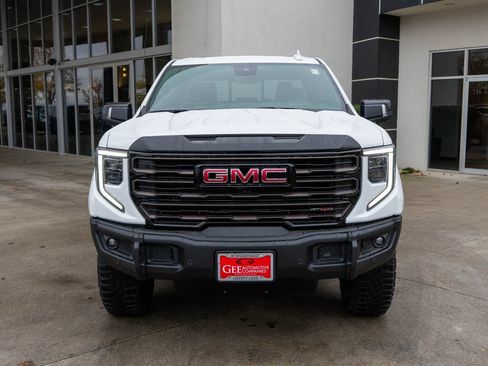 New 2026 GMC Sierra 1500 AT4X image 2