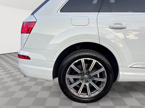 Used 2017 Audi Q7 3.0T Premium Plus AWD/4WD image 30