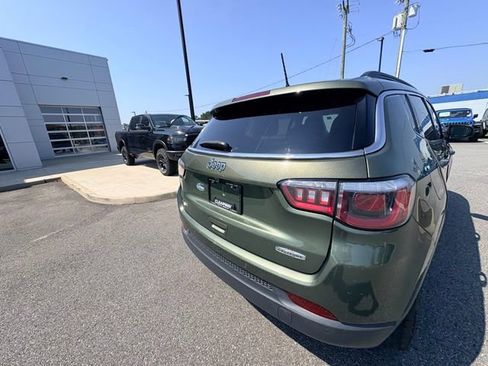 Used 2020 Jeep Compass Latitude w/ Popular Equipment Group AWD/4WD image 6