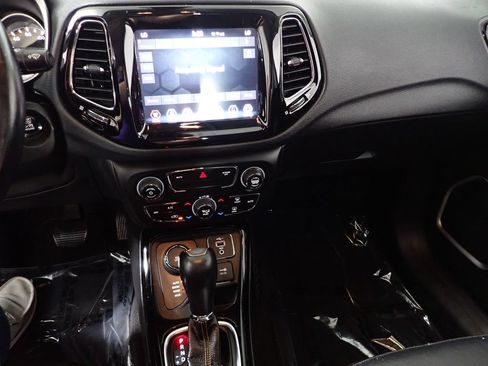 Used 2020 Jeep Compass Limited AWD/4WD image 31