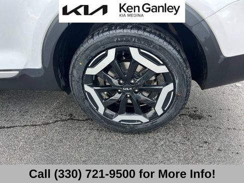 Certified 2024 Kia Telluride S w/ S Sunroof Package AWD/4WD image 22