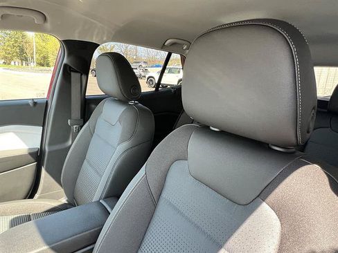 New 2026 Chevrolet Trax LT w/ Driver Confidence Package FWD image 12