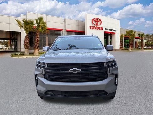 Used 2023 Chevrolet Suburban RST w/ Luxury Package image 8