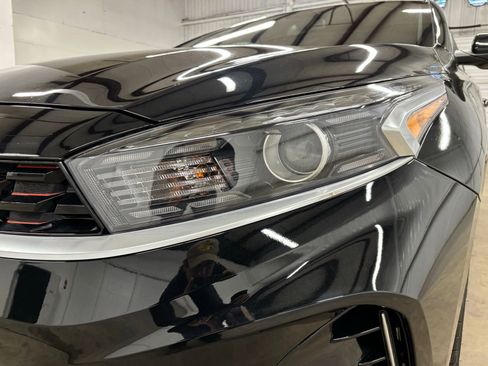 Used 2023 Kia Forte GT-Line FWD image 8