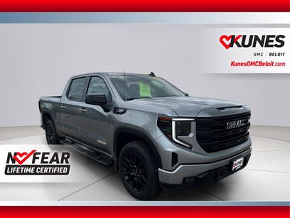 New 2025 GMC Sierra 1500 Elevation w/ LPO, Elevation Black Package