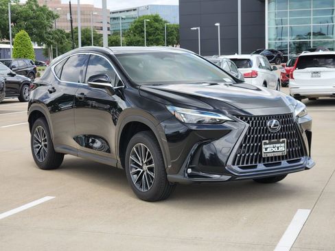 Used 2025 Lexus NX 250 FWD w/ Accessory Package (Z1) image 3
