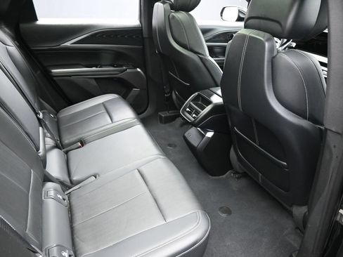Used 2024 Cadillac Lyriq Luxury RWD image 27