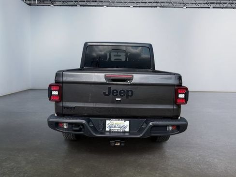 Used 2021 Jeep Gladiator Sport AWD/4WD image 4