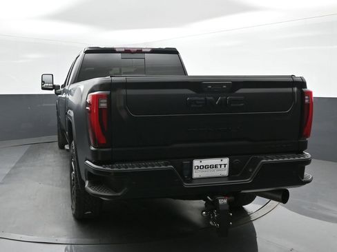 Used 2024 GMC Sierra 2500 Denali w/ Denali Reserve Package image 8