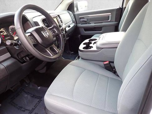 Used 2016 RAM 1500 Classic SLT AWD/4WD image 10