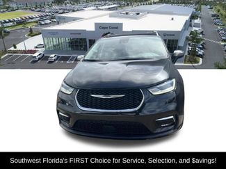 Certified 2023 Chrysler Pacifica Limited FWD video 2