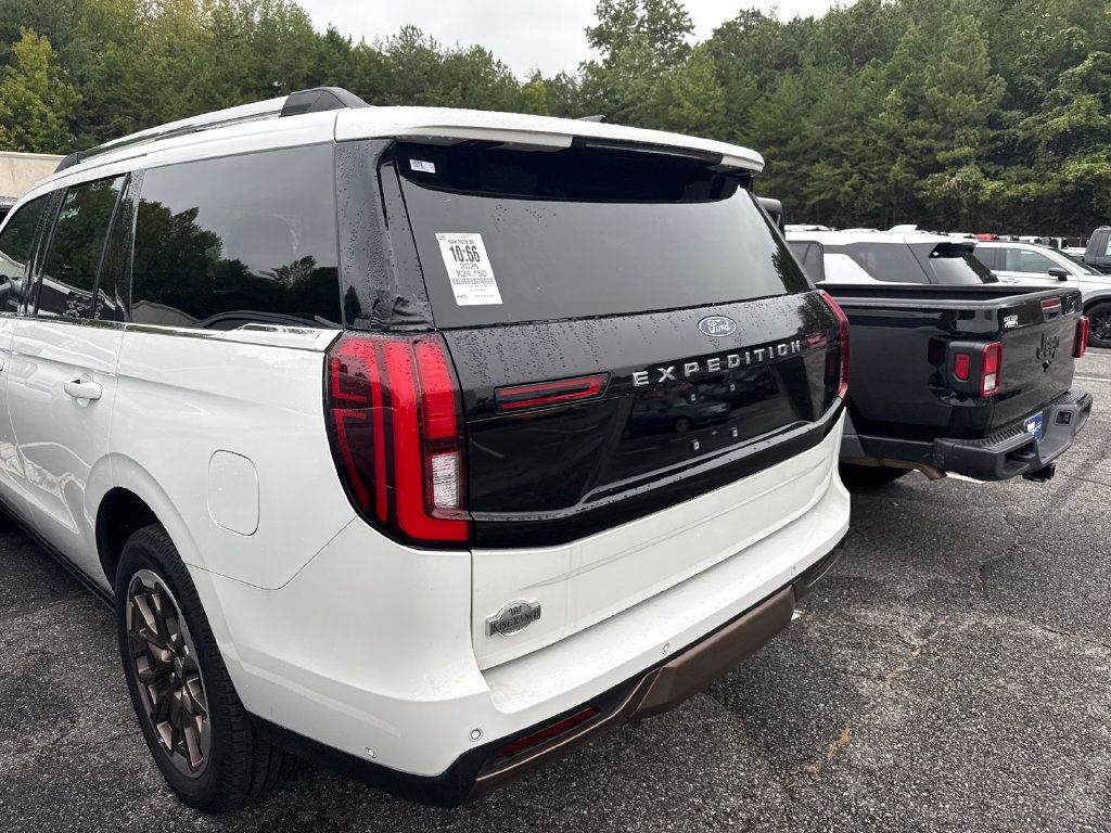 Used 2025 Ford Expedition King Ranch AWD/4WD image 12