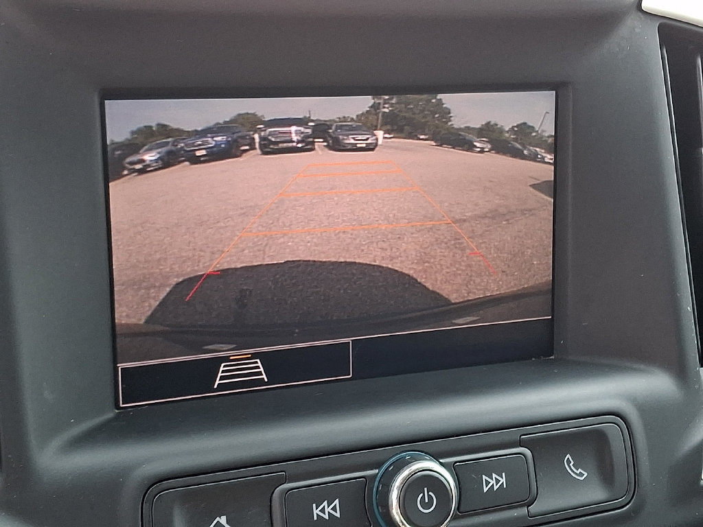Used 2023 GMC Terrain SLE w/ Driver Convenience Package AWD/4WD image 4