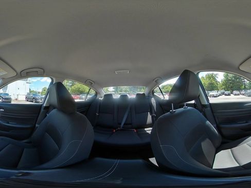 Used 2025 Nissan Altima 2.5 SV FWD image 42