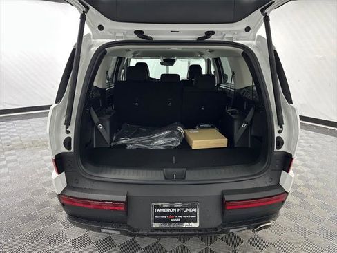 New 2026 Hyundai Santa Fe SE image 18