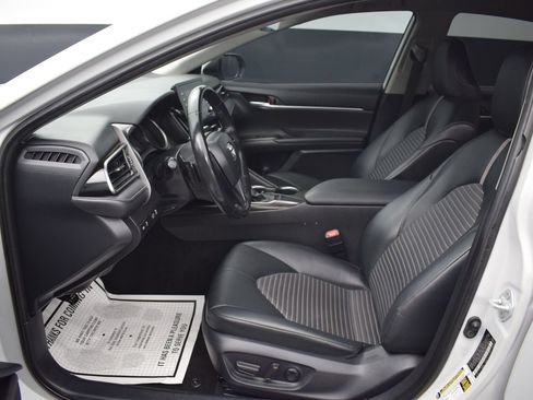 Used 2024 Toyota Camry SE FWD image 13