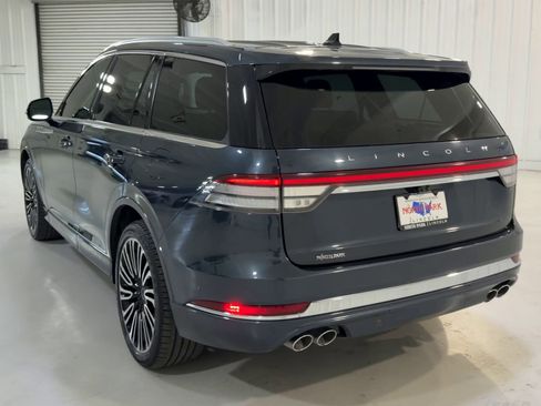 Used 2022 Lincoln Aviator Black Label w/ Dynamic Handling Package image 8