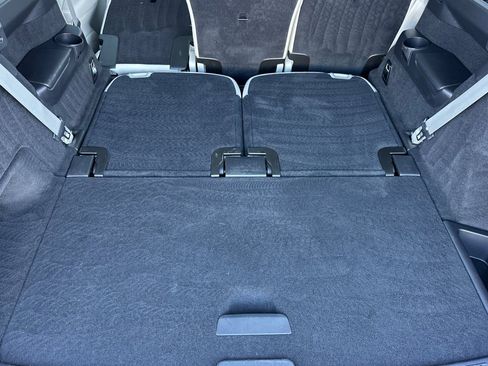 Used 2025 Volvo XC90 B6 Ultra image 17