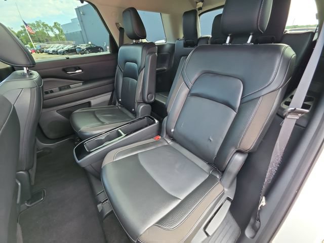 Certified 2024 Nissan Pathfinder SL w/ SL Premium Package AWD/4WD image 23