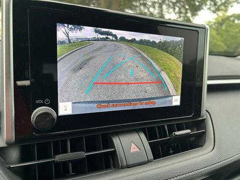 Certified 2023 Toyota RAV4 LE FWD image 23